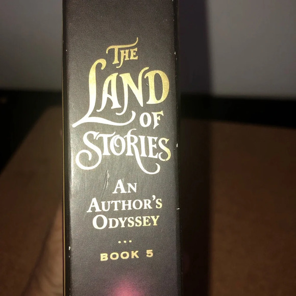 5/$25 
The Land of Stories An Author’s Odyssey Chris Colfer Softcover Kid Book 5 - Picture 3 of 6
